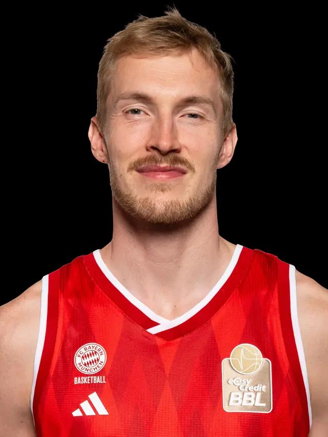 Niels Giffey