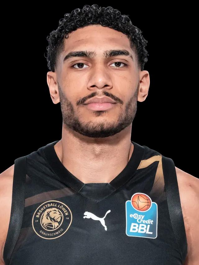 Adrian Tyrell Worthy