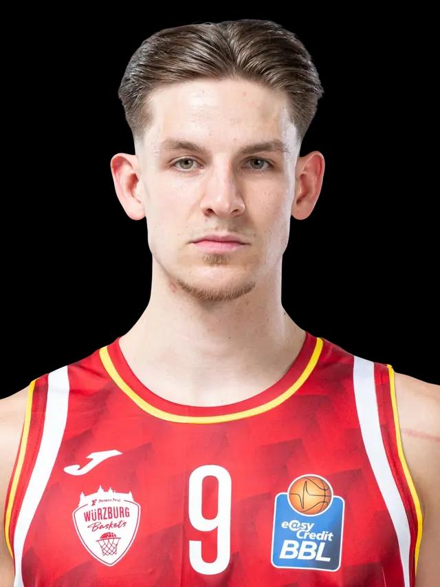 Lukas Roth