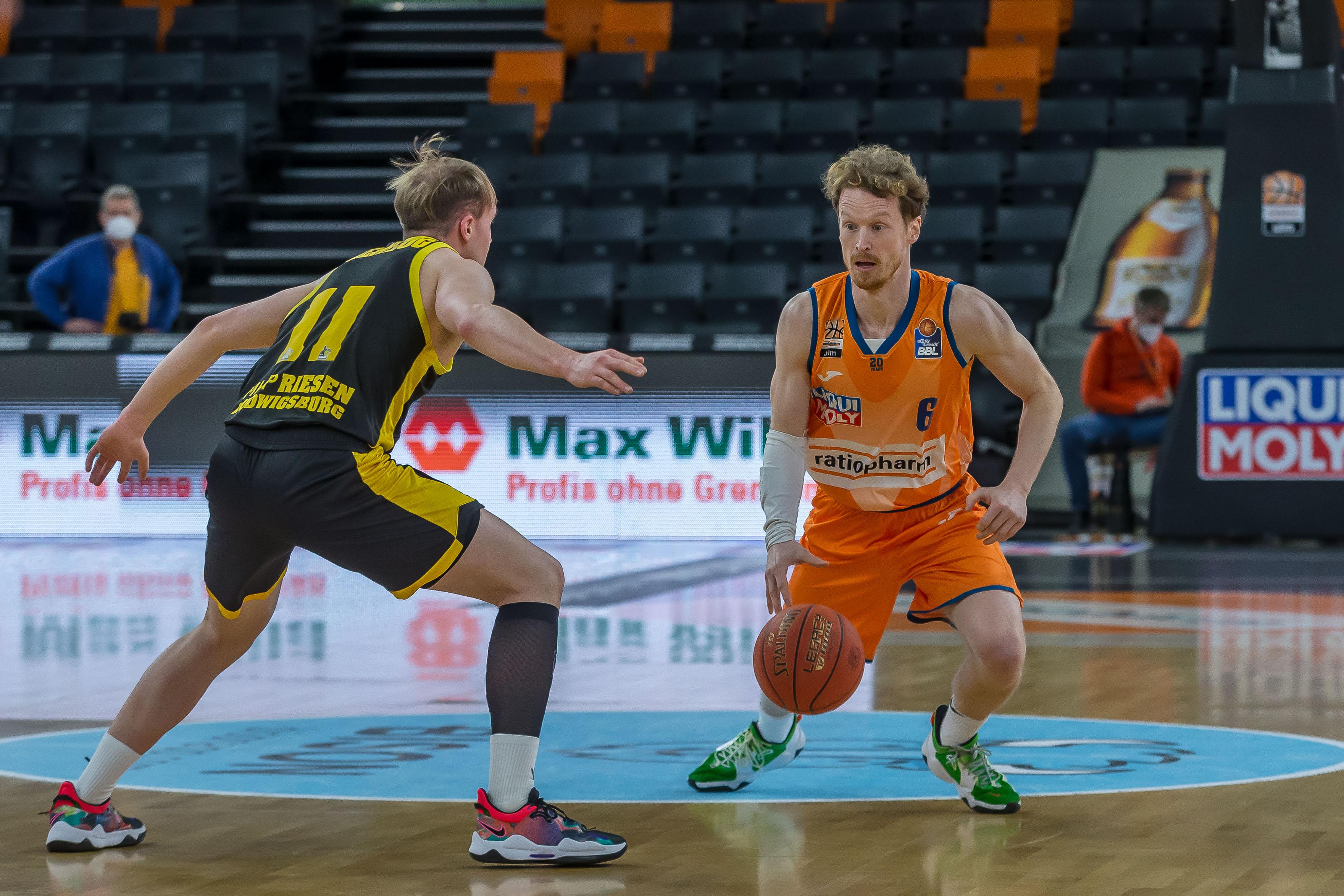 Am Mittwoch überstrahlt die Rückkehr von Zoran Dragic nach Ulm im Rahmen des EuroCup-Gastspiels von Cedevita Ljubljana die beiden anderen Europapokalspiele mit deutscher Beteiligung. Ludwigsburg tritt in Israel bei Hapoel Holon an und Bayreuth in Polen bei Legia Warschau