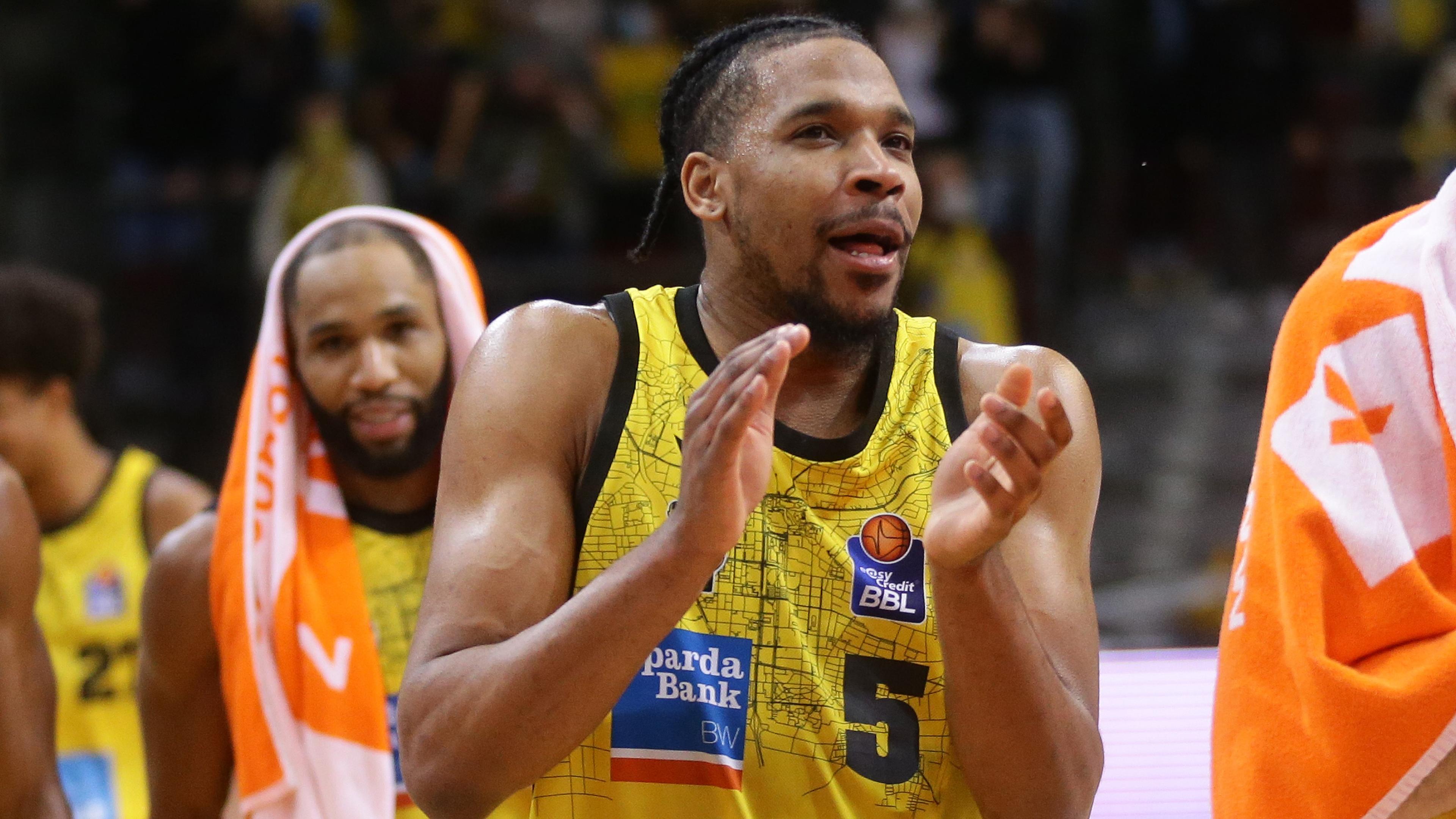 Zur Wochenmitte reisen die MHP RIESEN Ludwigsburg zu Galatasaray Istanbul, um mit einem Rückspielsieg  aus eigener Kraft das Viertelfinale in der Basketball Champions League zu erreichen. Bei einer Niederlage sind sie auf Schützenhilfe angewiesen.