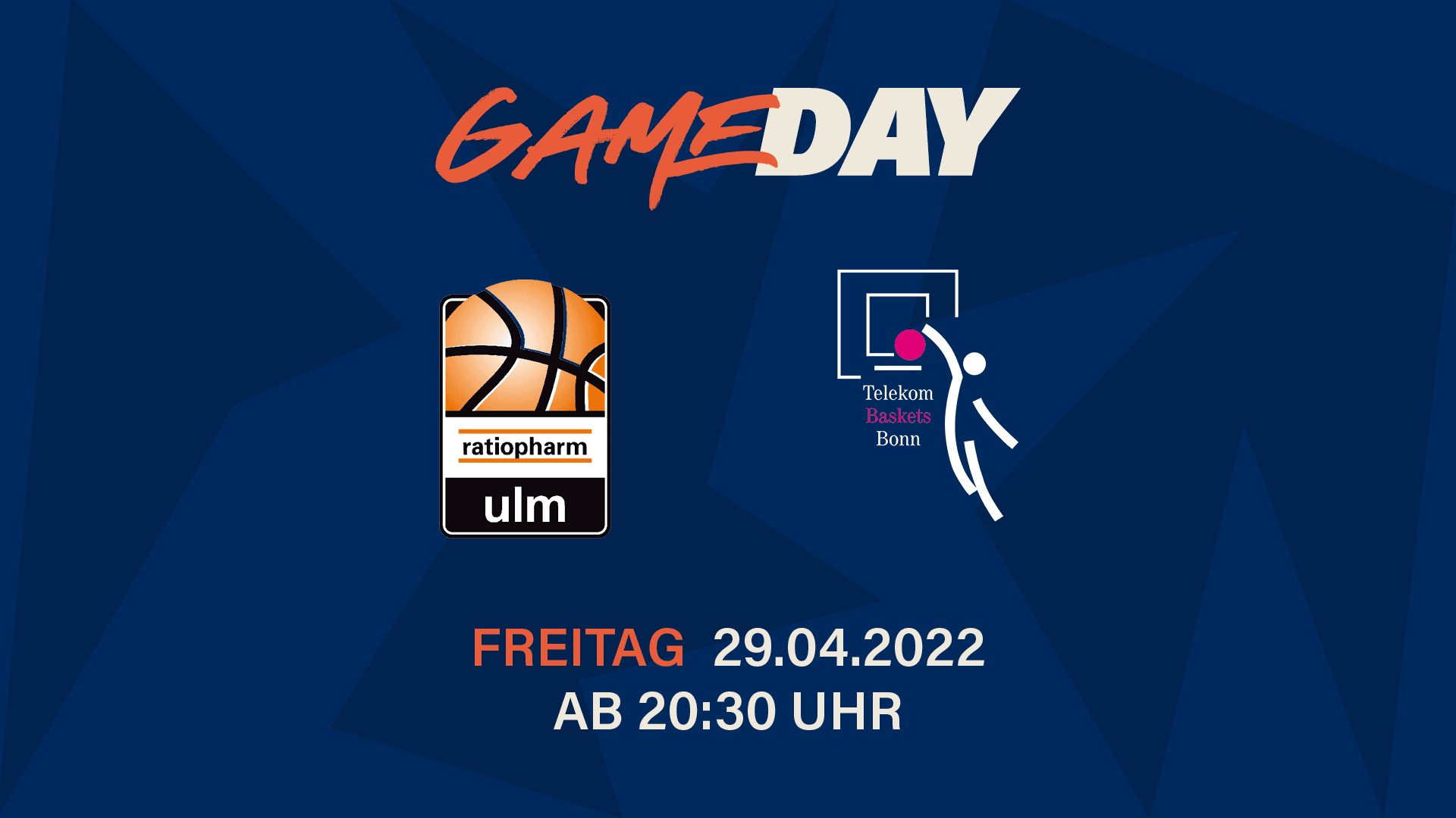 Mit aktuell zehn Siegen in Serie weist kein Team einen längeren Erfolgslauf auf als die Telekom Baskets Bonn. Dabei musste der Tabellenführer zuletzt erneut auf Parker Jackson-Cartwright und Jeremy Morgan verzichten. Immerhin kehrte beim 78:76-Erfolg gegen Göttingen Tyson Ward zurück und präsentierte sich direkt als X-Faktor. Gewinnen die Bonner gegen Ulm, stellen sie ihren Vereinsrekord von Siegen in Serie aus der Saison 1997/98 ein. Mit dem 25. Saisonerfolg haben die Rheinländer bereits einen neuen Vereinsrekord aufgestellt. Mit drei Niederlagen aus den vergangenen fünf Partien sind die Ulmer zuletzt etwas gestolpert. Auch wenn sie jüngst einen 80:73-Erfolg aus Bayreuth entführten: Wie stark sind die Schwaben gegen die Creme de la Creme der Liga? Bamberg, Berlin, Ludwigsburg, Göttingen – die letzten vier Duelle gegen Teams, die in den Playoffs stehen oder noch darum kämpfen, gingen verloren. Ändert sich dies gegen Bonn? Im EuroCup hat die Mannschaft von Jaka Lakovic derweil bewiesen, Favoriten ärgern zu können. Nach dem Überraschungserfolg gegen Badalona war Ulm auch im Viertelfinale gegen Bologna nah dran an einer Sensation, zog aber auf Grund eines 0:10-Laufs in der Schlussphase den Kürzeren.