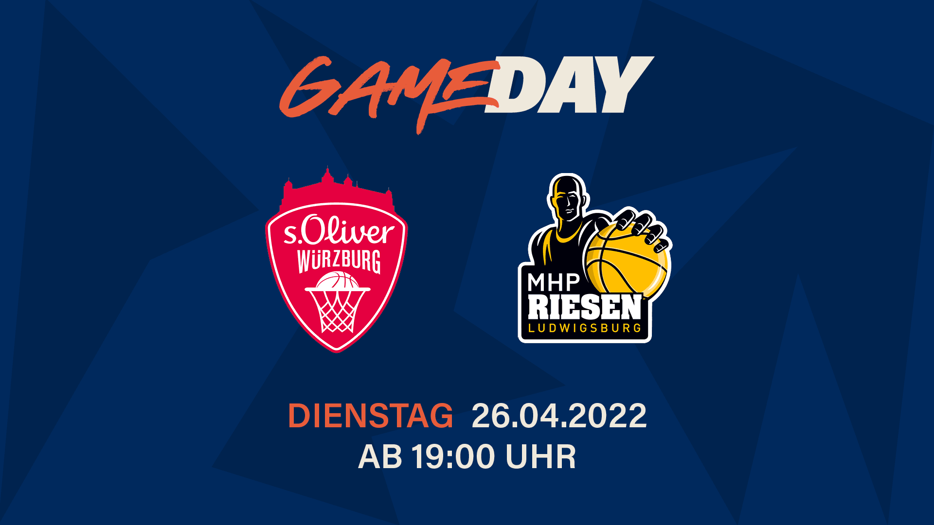Während die Würzburger (13:18 Siege) nach dem doch noch geschafften Klassenerhalt dieses letzte Heimspiel nutzen werden, um Alex King gebührend zu verabschieden (siehe unten), geht es für Ludwigsburg (21:9 Siege) gerade erst richtig los. In diesem Nachholspiel in Würzburg (30. Spieltag) und in den folgenden Spielen in Bayreuth (am Donnerstag) und gegen Oldenburg (am Sonntag) wollen die Ludwigsburger ihren vierten Tabellenplatz festigen und sich damit den Playoff-Heimvorteil sichern, bevor es zum Final Four der Champions League (6. bis 8. Mai in Bilbao) geht. Einige Spieler sind dabei angeschlagen, dazu wird Jacob Patrick in dieser Woche aufgrund seiner Abiturprüfungen wohl teilweise fehlen.