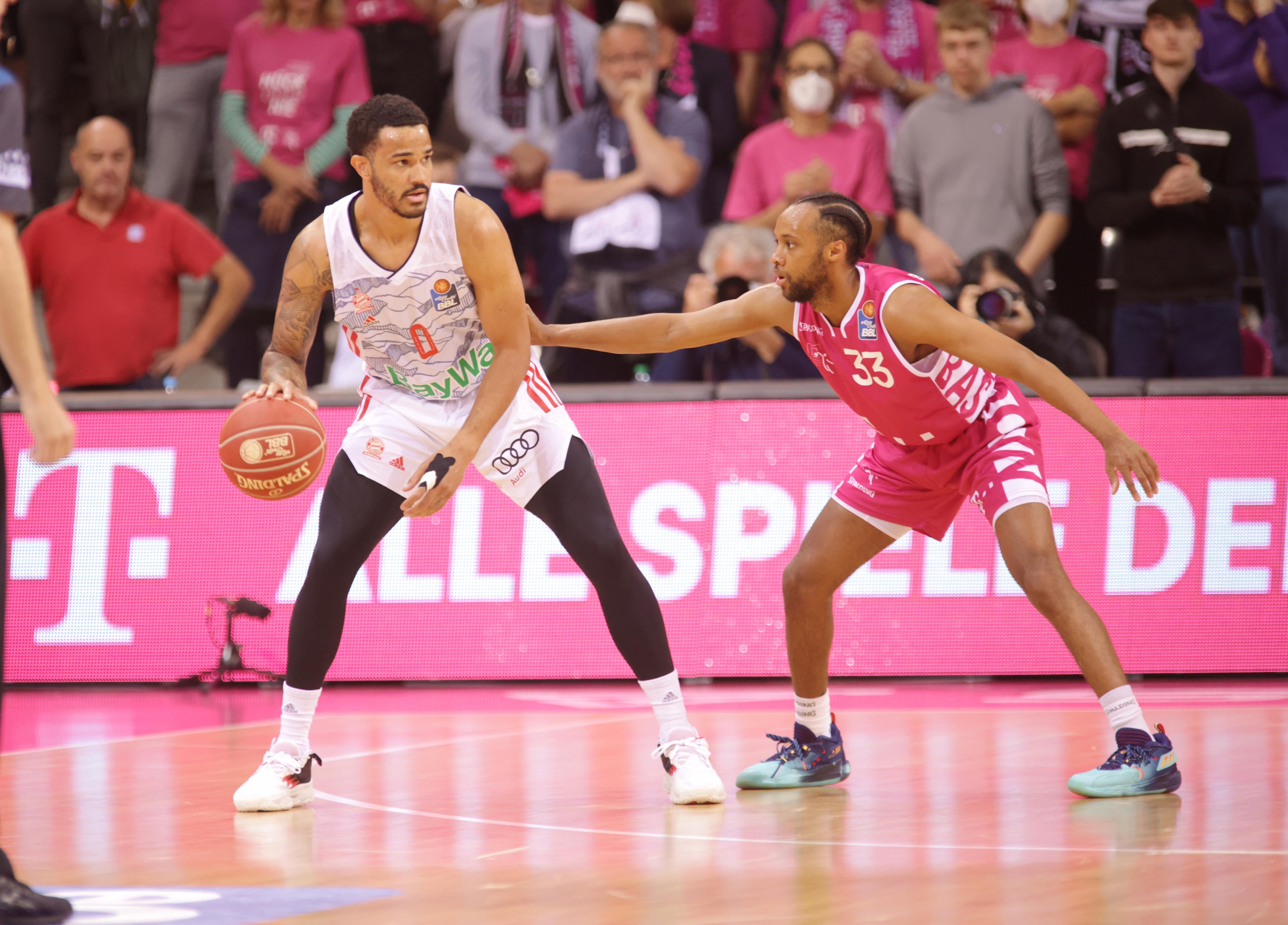 Ein Spiel, dass erst mit dem letzten Wurf entschieden, wird bringt München die 2:0-Führung in der Serie. Damit haben die Süddeutschen die Chance, mit einem Sieg in eigener Halle ins Finale einzuziehen. Bonn liefert eine starke Team-Leistung. Karsten Tadda zeigt seine Klasse und vertritt über weite Strecke den foulbelasteten MVP Parker Jackson-Cartwright.