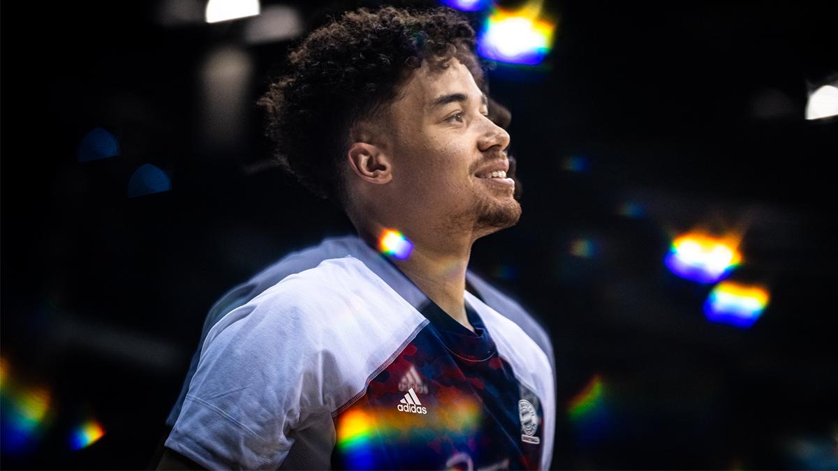 Die FRAPORT SKYLINERS haben mit Joshua Obiesie ein junges, deutsches Toptalent verpflichtet. Der 22-jährige Aufbauspieler kommt vom FC Bayern München Basketball. In Frankfurt erhält der Linkshänder einen Vertrag für die kommende Saison mit Option für eine weitere.