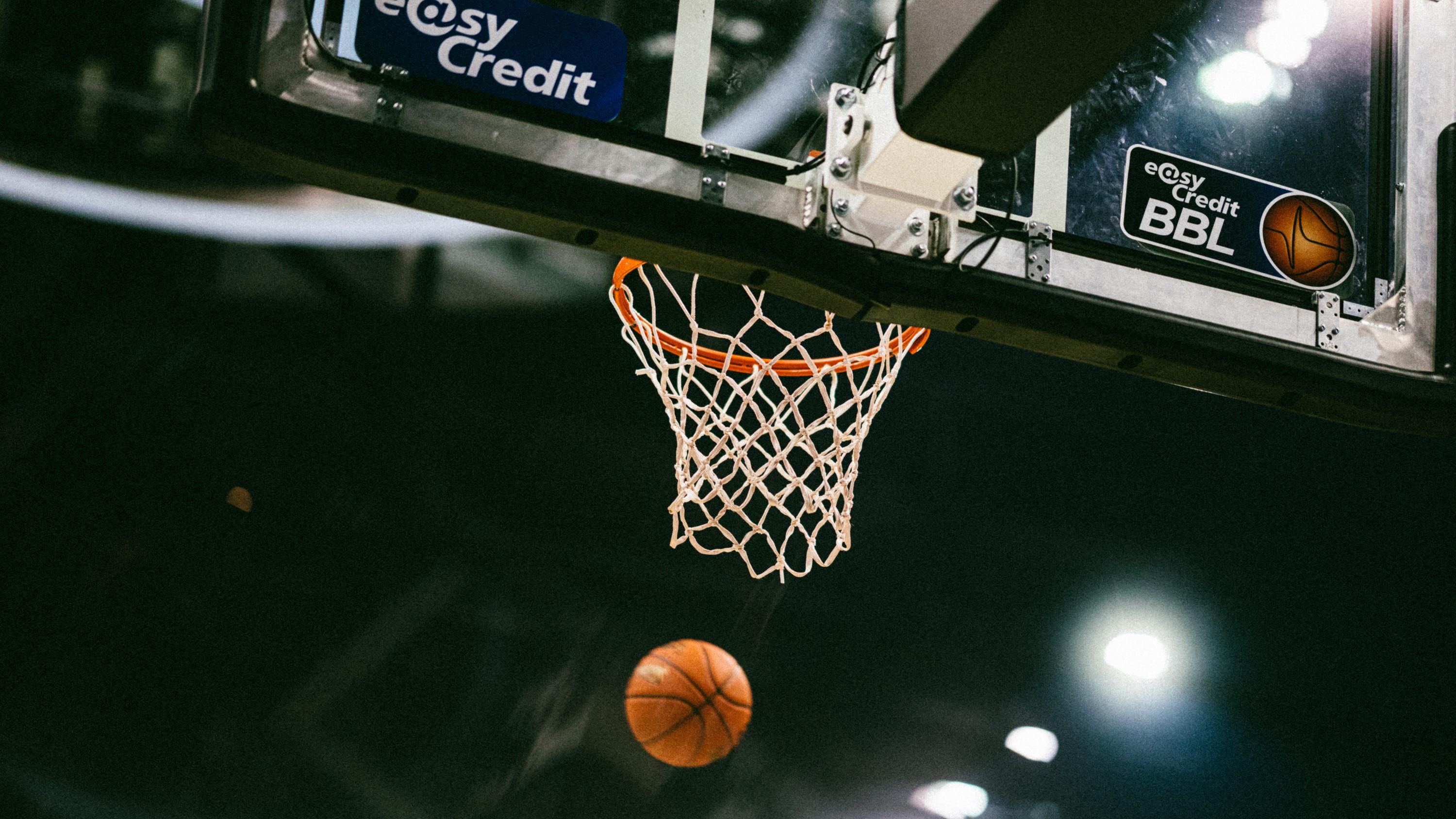 SPORT1 wählt die ersten zehn Livespiele der neuen BBL-Saison aus: Auftakt mit medi bayreuth gegen FRAPORT SKYLINERS am 30. September, FC Bayern München und ALBA BERLIN anschließend im Einsatz