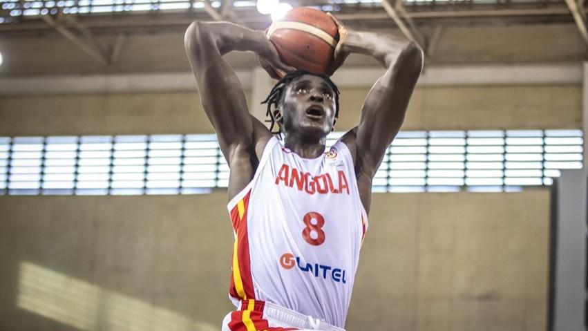 Gut Ding will Weile haben. Aber jetzt steht es fest: Die Basketball Löwen Braunschweig haben den 23 Jahre alten angolanischen Nationalspieler Jilson Bango verpflichtet und mit einem Dreijahresvertrag ausgestattet. Der sehr athletische und reboundstarke Big Man war bis vor Kurzem noch mit der angolanischen Nationalmannschaft bei den FIBA World Cup African Qualifiers im Einsatz und ist bereits in Braunschweig eingetroffen. 