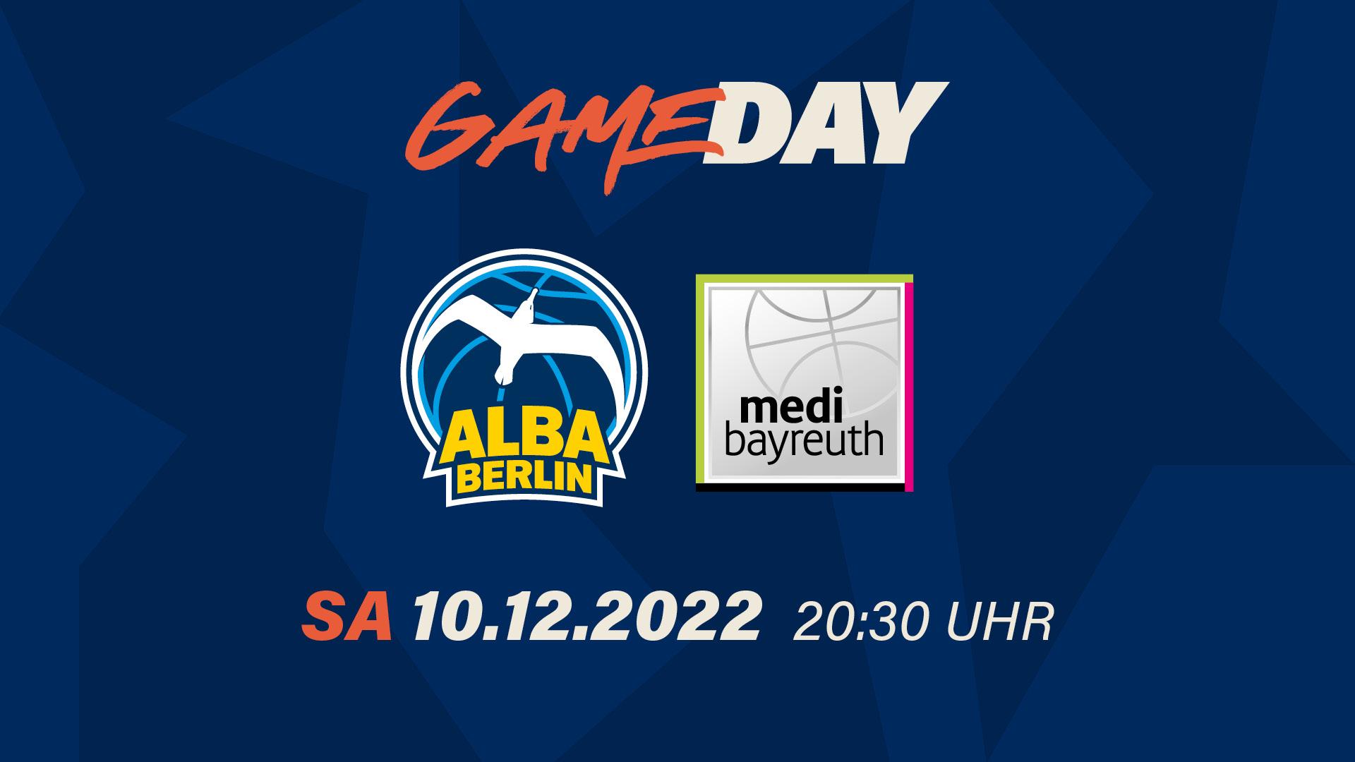 Als ALBA BERLIN am 8. September 1990 – noch als BG Charlottenburg – mit einer vom bankrotten DTV Charlottenburg übernommenen Lizenz vor immerhin 1.500 Zuschauern unter dem neuen Namen sein Bundesliga-Debüt in der Sporthalle Charlottenburg gab, hieß der Gegner Steiner Bayreuth. Die Berliner gewannen 80:79 und wohl niemand in Bayreuth konnte sich damals vorstellen, dass das schon eines der besten Resultate sein würde, die man fortan in der Hauptstadt erzielen konnte. Bis zum Abstieg 1999 gelang Bayreuth nur noch ein Sieg in Berlin (vor 29 Jahren in der Saison 1993/94) und auch nach dem Wiederaufstieg 2010 konnte Bayreuth nicht mehr in Berlin gewinnen.