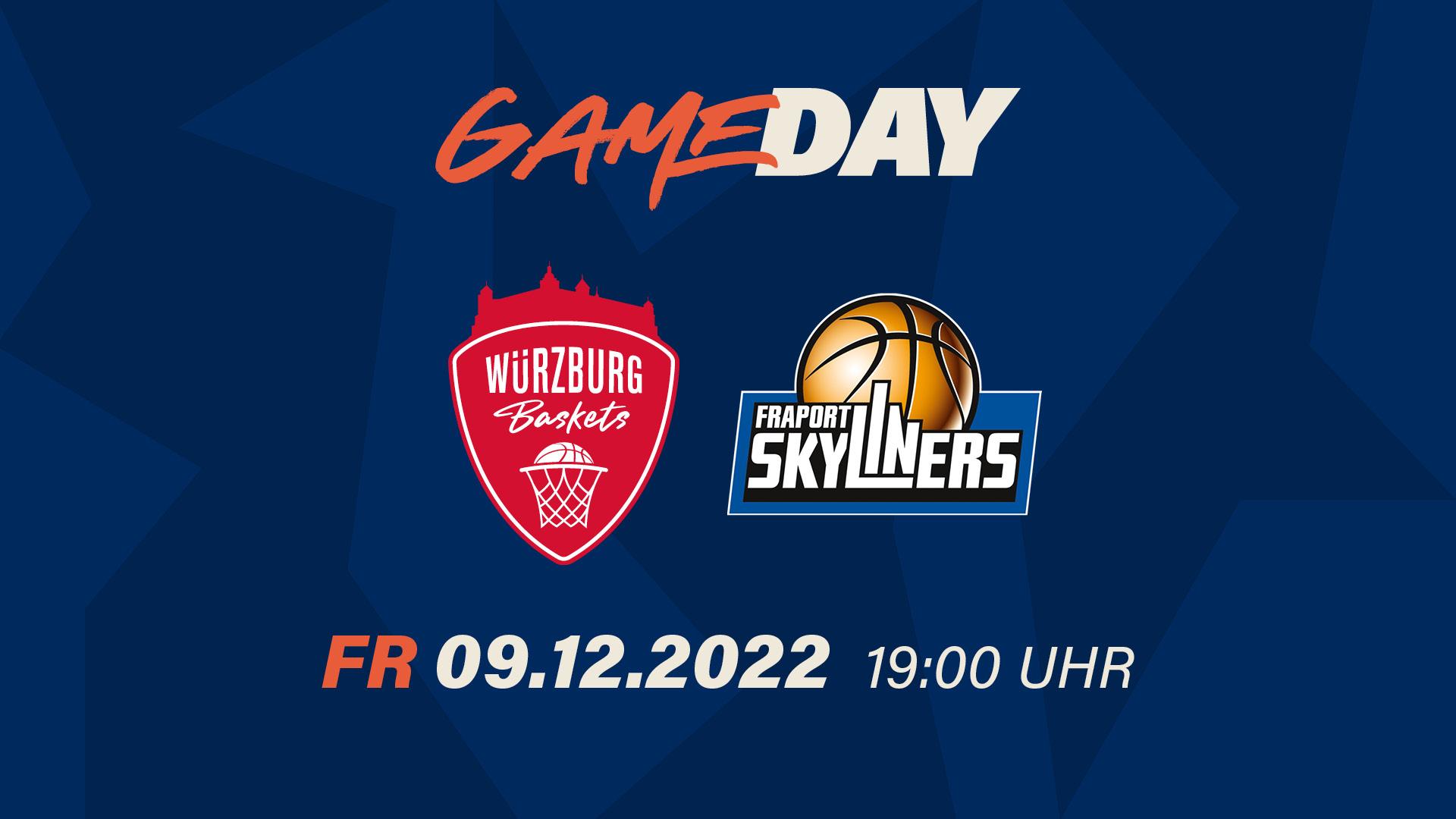 Die FRAPORT SKYLINERS rangieren mit einer Blanz von einem Sieg und sieben Niederlagen aktuell auf dem letzen Tabellenplatz der easyCredit BBL, während die Würzburg Baskets (3-5) den zwölften Rang bekleiden. Beide Vereine haben demnach noch reichlich Luft nach oben, weswegen sich in den jeweiligen Kadern zuletzt einiges getan hat.