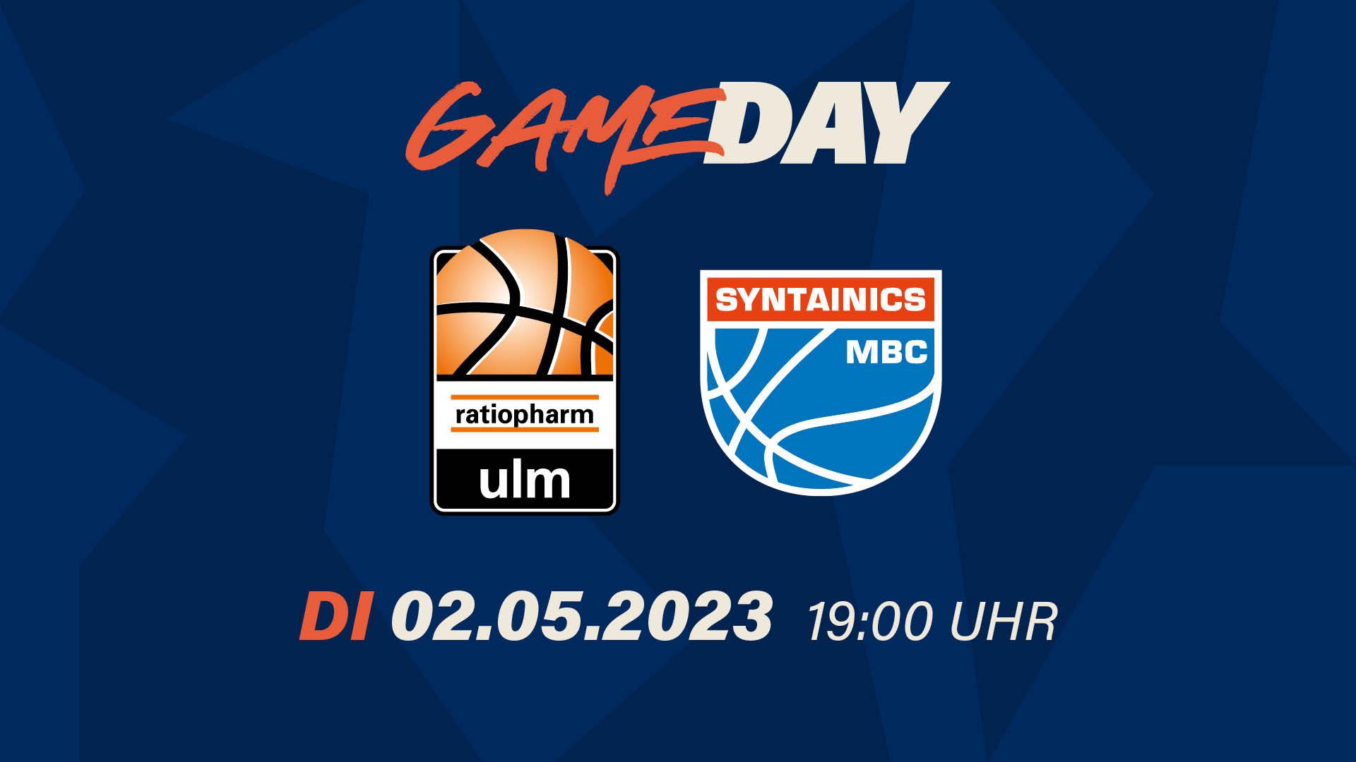 Im Hinspiel sahen wir beide Teams noch „gefangen im Mittelfeld“, seitdem folgte die Entwicklung in unterschiedliche Richtungen: ratiopharm ulm steht vor dem Playoff-Einzug, doch selbst mit einem Sieg gegen die Wölfe ist dieser noch nicht perfekt. Der SYNTAINICS MBC muss noch um den Klassenerhalt kämpfen. Verlieren die FRAPORT SKYLINERS am Montag gegen die Würzburg Baskets, würden die Weißenfelser durch einen Erfolg in Ulm sicher in der deutschen Beletage bleiben.