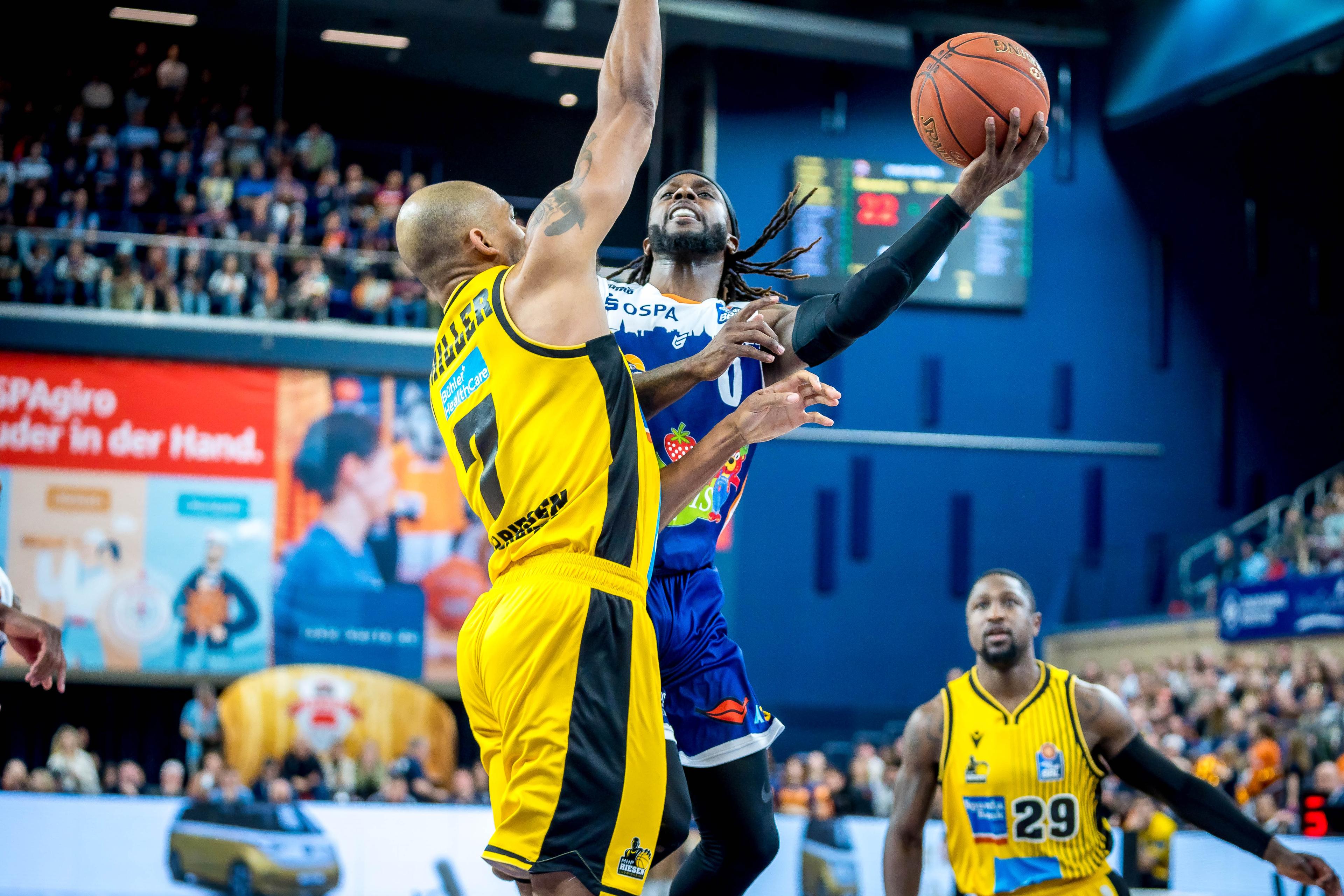 ROSTOCK SEAWOLVES finished their debut season in the easyCredit BBL on a high note with a 92-87 overtime victory at home against MHP RIESEN Ludwigsburg, who will go into the playoffs as the No. 5 seed. Rostock lost a 13-point lead but won the game in OT as JeQuan Lewis scored 21 points to lead the way. Rostock ended the season with a 16-18 record in ninth place. Ludwigsburg fell to 19-15 despite Jhonathan Dunn scoring 27 points. Ludwigsburg will face EWE Baskets Oldenburg in the post-season.  