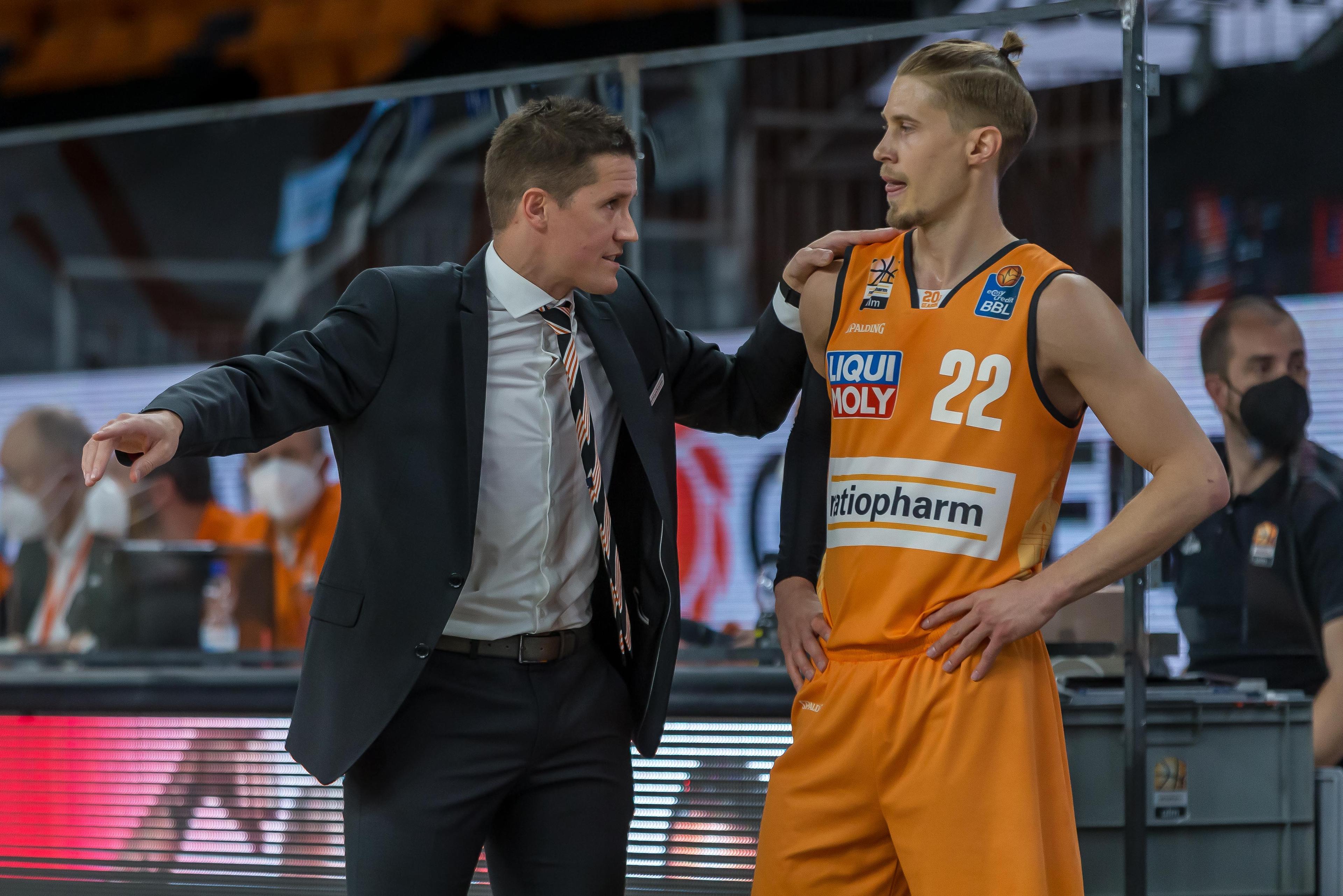 Das erste EuroCup-Auswärtsspiel als Deutscher Meister führt ratiopharm ulm am Mittwoch auf die kanarischen Inseln, wo es in der in der Gran Canaria Arena von Las Palmas zum Wiedersehen mit dem ehemaligen Ulmer Trainer Jaka Lakovic kommt.