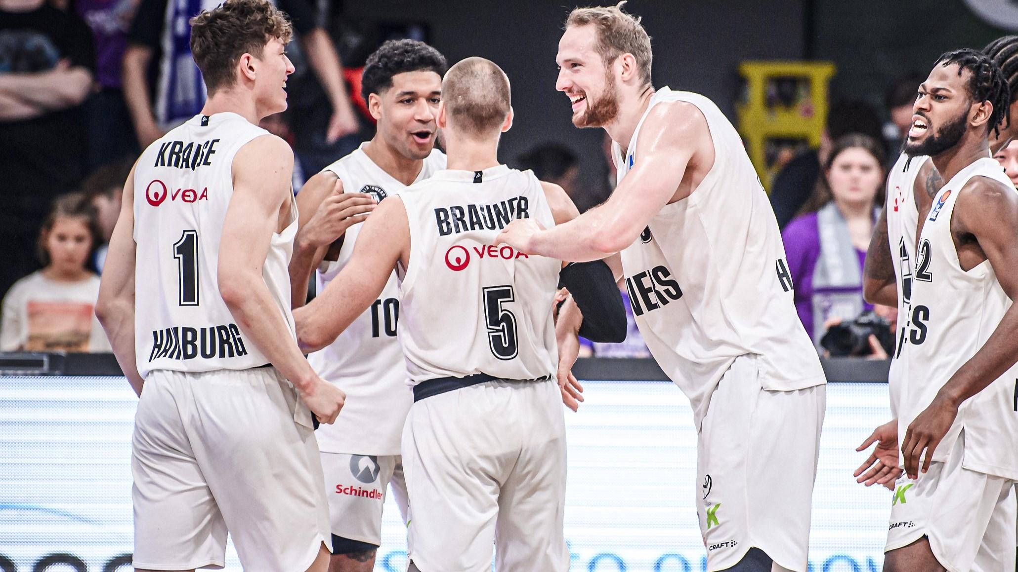 Die SEAWOLVES ROSTOCK  eröffnen die neue Europapokalwoche miteinem über das Weiterkommen im FIBA Europe Cup entscheidenden Heimspiel. Auch Hamburg (EuroCup) und Bonn (Champions League) sind am Dienstag auf heimischen Parkett im Einsatz.