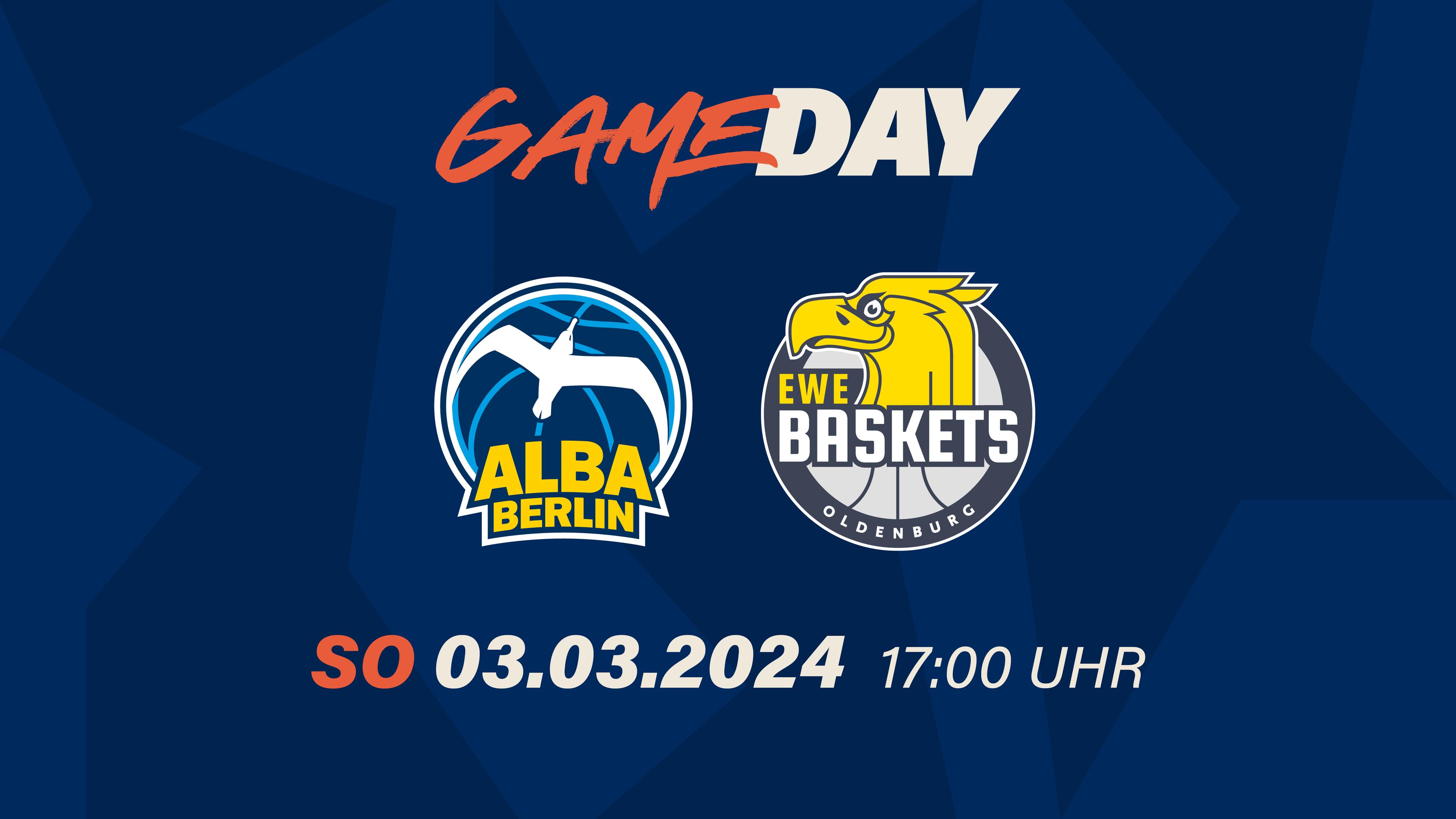 ALBA BERLIN (13:5 Siege) und die EWE Baskets Oldenburg (10:11 Siege) haben nach rumpeliger und von viel Verletzungspech überschatteten Hinrunde viele Gründe, einen Haken hinter die Vergangenheit zu machen und – mit jetzt endlich weitgehend komplettem Kader – optimistisch in die entscheidende Phase der Punktrunde zu gehen. Die Berliner befinden sich dafür auf dem dritten Tabellenplatz mit nur einem bzw. zwei Niederlagen Rückstand auf die Tabellenführer München und Chemnitz ohnehin in einer guten Ausgangsposition. Die Oldenburger haben auf ihrem elften Tabellenplatz noch mehr aufzuholen, sind aber auf dem Papier dafür auch nicht so schlecht aufgestellt. Mit ihren jetzt Schritt für Schritt zurückkehrenden Verletzten haben die EWE Baskets sogar das neben den Europaligisten München und Berlin wohl tiefste Aufgebot in der easyCredit BBL. Für beide Teams gilt aber: Es muss im Zusammenspiel endlich „kl