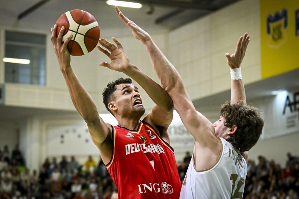 Die deutsche Nationalmannschaft trifft am Donnerstag im ersten Länderspiel als amtierender Weltmeister zum Auftakt der EM-Quali auf Montenegro. Am Sonntag folgt dann die zweite Partie auswärts in Bulgarien.