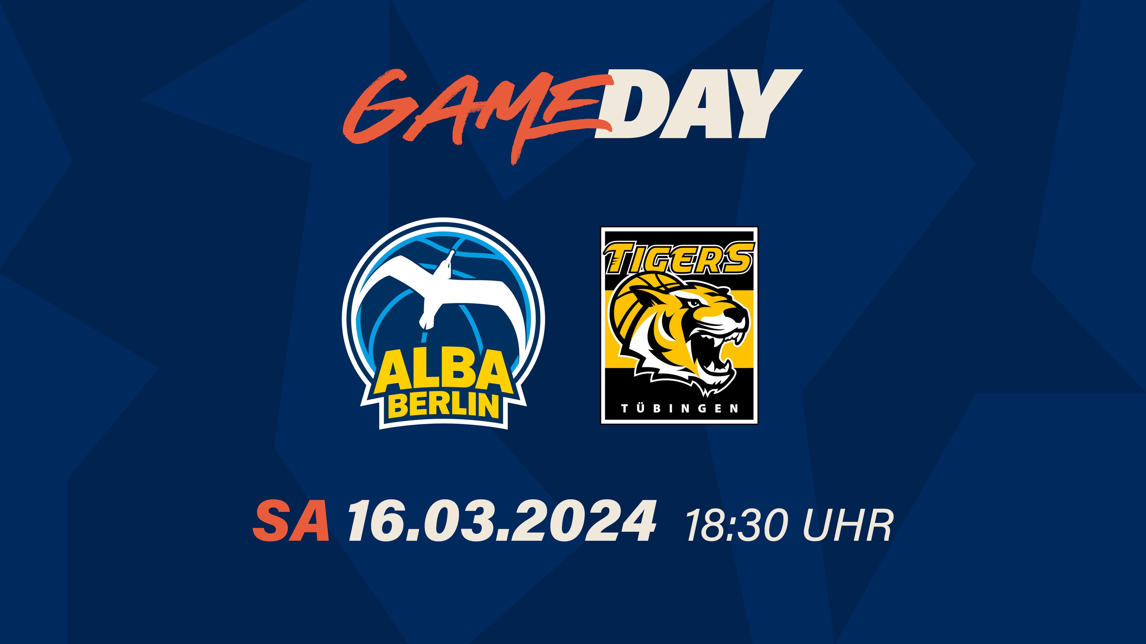 <!-- wp:paragraph -->
<p><strong>Status Quo</strong>: Nach ihrem Überraschungssieg in Ulm zum Auftakt der Rückrunde hatten die Tigers Tübingen (5:17 Siege) vier Spiele in Folge verloren. Entsprechend wurde am vergangenen Wochenende der 88:78-Erfolg über den SYNTAINICS MBC als Befreiungsschlag gefeiert, der den Drittletzten nun etwas entspannter in die Hauptstadt reisen lässt. Die Frage, ob die Tübinger dafür ihren verletzten Topscorer <strong>Jhivvan Jackson</strong> schon wieder fit bekommen, rückt dabei in den Hintergrund, nachdem der Aufsteiger gegen den MBC gezeigt hat, dass die gute Tübinger Ballbewegung auch ohne den US-Spielmacher gut funktioniert.</p>
<!-- /wp:paragraph -->

<!-- wp:paragraph -->
<p>ALBA weist auf dem dritten Tabellenplatz mit 15:5 Siegen nur eine Niederlage mehr als die Tabellenführer Chemnitz und München auf. Dass man an der Spree trotzdem unzufrieden mit dem bisherigen Saisonverlauf ist, liegt vor allem an den Resultaten in der EuroLeague, wo die Berliner Schwächen im Spielaufbau und in der Innenverteidigung härter bestraft wurden als in der Bundesliga. Auf der Position eins hat ALBA mit <strong>Martin Hermannsson</strong> bereits nachgebessert. <a href="https://www.rbb24.de/sport/beitrag/2024/03/basketball-bundesliga-euroleague-alba-berlin-mattisseck-ojeda.html" target="_blank" rel="noreferrer noopener">Sportdirektor <strong>Himar Ojeda</strong> schließt gegenüber rbb24 nicht aus, dass ähnliches in den nächsten Wochen auch noch im Frontcourt passieren könnte</a>.</p>
<!-- /wp:paragraph -->