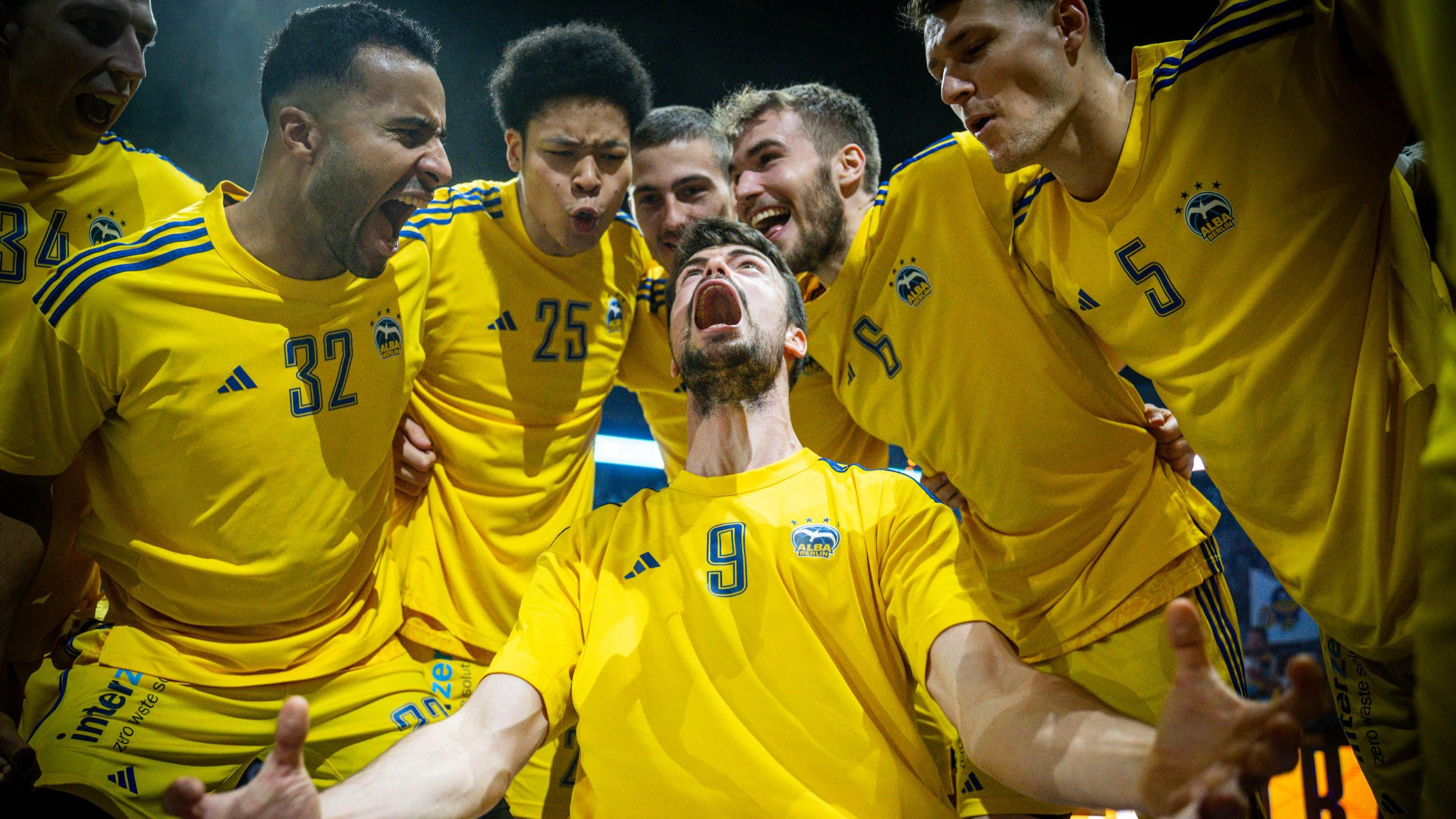 The Finals of the easyCredit BBL are set with regular season champions FC Bayern Munich to face off with ALBA BERLIN starting on Saturday June 8 with Game 1 in southern Germany. Bayern swept past Würzburg Baskets 3-0 while Berlin needed to come back from a 2-1 series deficit to win 3-2. The league also saw three clubs - ROSTOCK SEAWOLVES, MLP Academics Heidelberg and SYNTAINICS MBC - name new head coaches for next season. Speaking of the 2024-25, there were only be 17 teams in the league after relegated HAKRO Merlins Crailsheim declined to apply for a wild card.