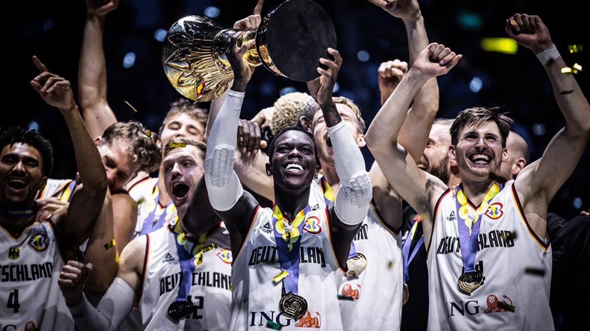 Ehre für Basketball-Weltmeister bei Olympia: Dennis Schröder ist Fahnenträger!