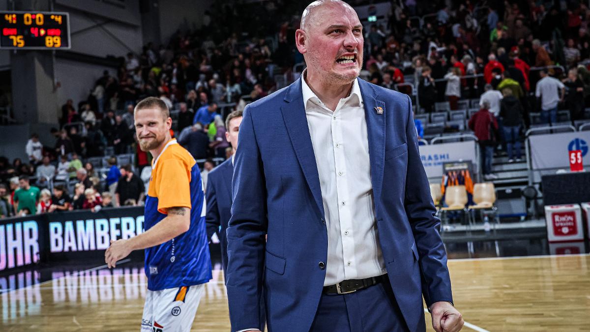 Nach zwei Niederlagen nacheinander sind die ROSTOCK SEAWOLVES in die Erfolgsspur zurückgekehrt: Den 89:75-Erfolg bei den Bamberg Baskets machen die Seewölfe durch starke Vorstellung in der zweiten Hälfte perfekt. Bryce Hamilton und D'Shawn Schwartz gehen offensiv voran.