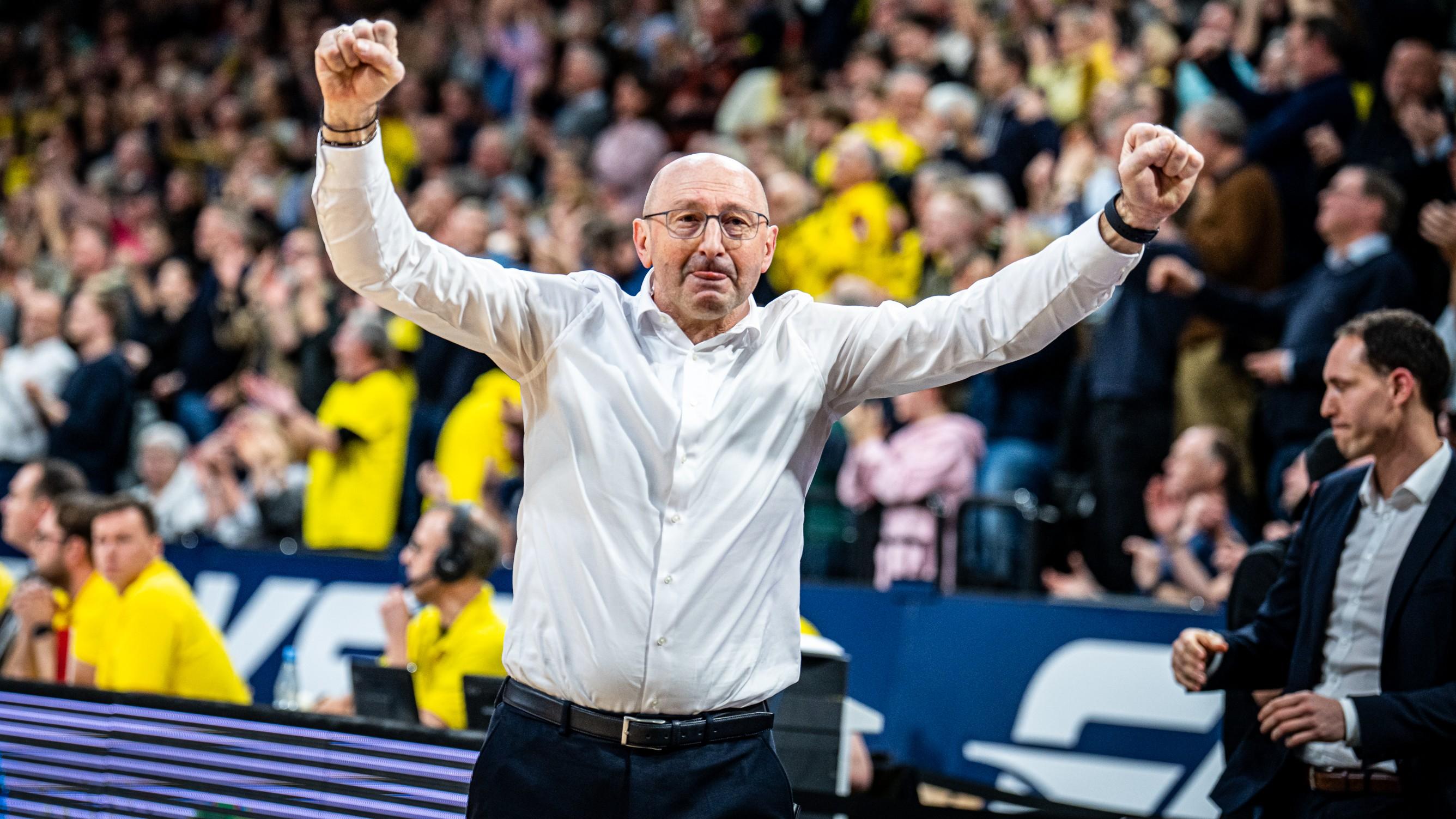 Die EWE Baskets Oldenburg setzen sich vor heimischer Kulisse gegen ALBA BERLIN mit 97:92 durch. Vor allem die stark aufgelegten Justin Jaworski und Norris Agbakoko führen ihr Team zum Erfolg vor 6.200 Zuschauern. Für Oldenburg war es der achte Sieg im neunten Heimspiel dieser Saison.