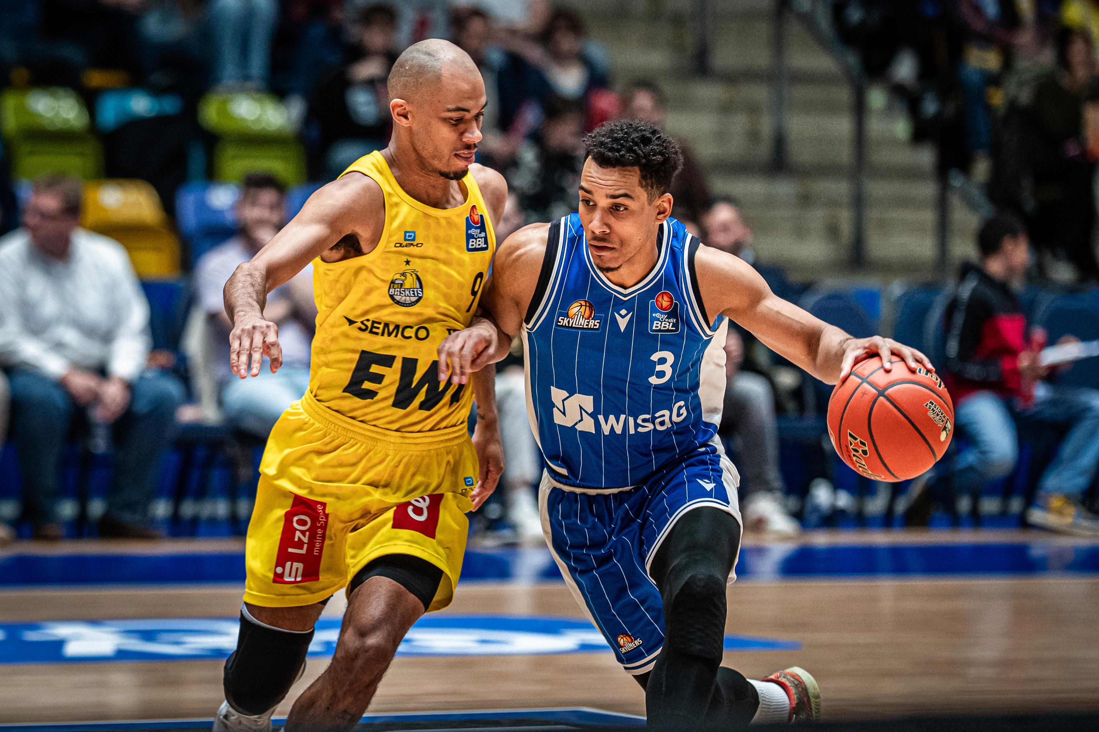 Sollten noch irgendwelche Restzweifel am Klassenerhalt der SKYLINERS Frankfurt (7:18) bestanden haben, hat der 83:72-Sieg gegen die EWE Baskets Oldenburg (12:14) diese endgültig beseitigt. Zweifel am Play-in-Einzug der Niedersachsen sind dagegen mehr als berechtigt.
