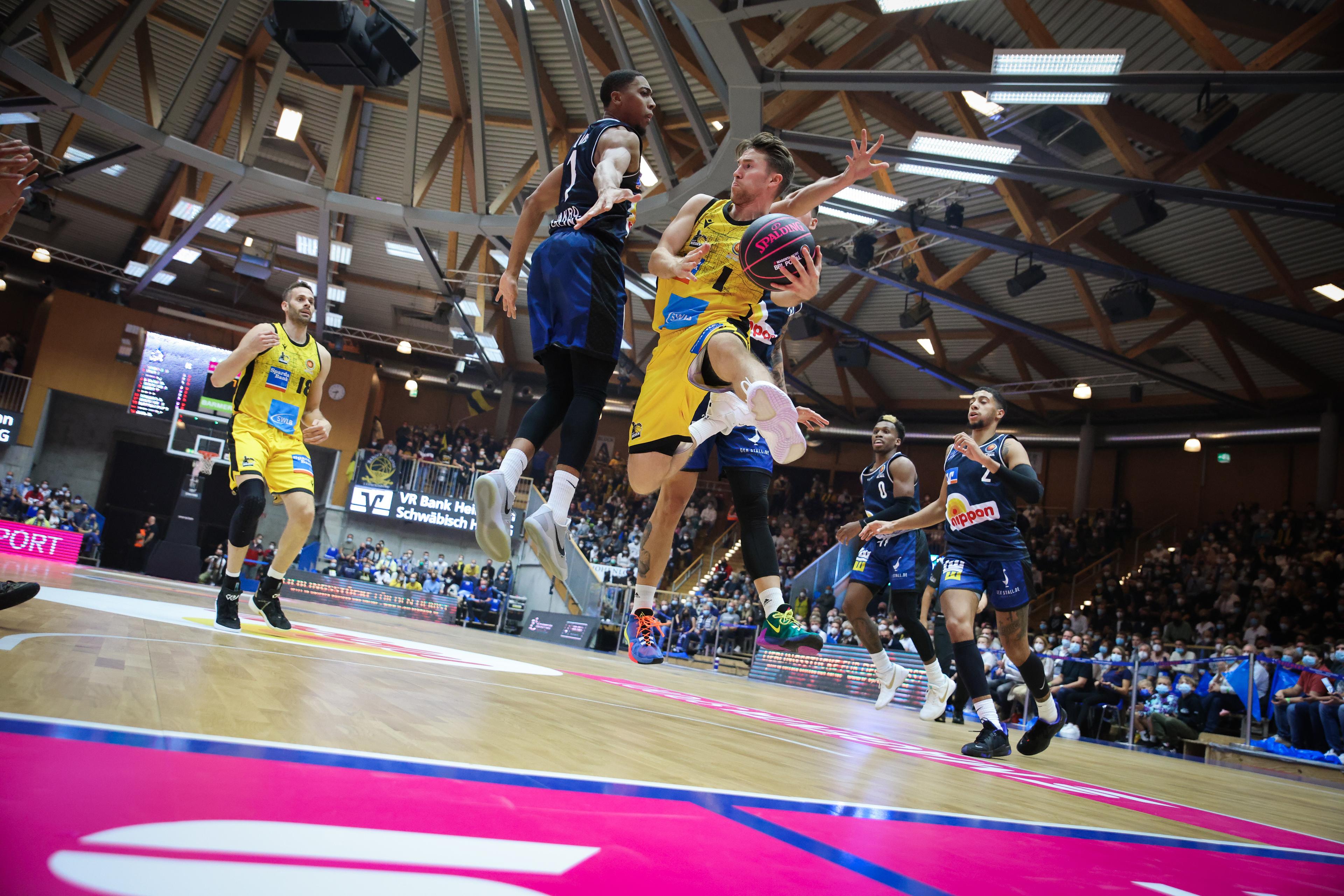 Mit dem FIBA Europe Cup nimmt in dieser Woche auch der vierte europäische Wettbewerb seinen Spielbetrieb auf. Für die beiden deutschen Vertreter Crailsheim und Bayreuth geht es in Dänemark bzw. Österreich (der Heimat von Trainer Raul Korner) auswärts los.