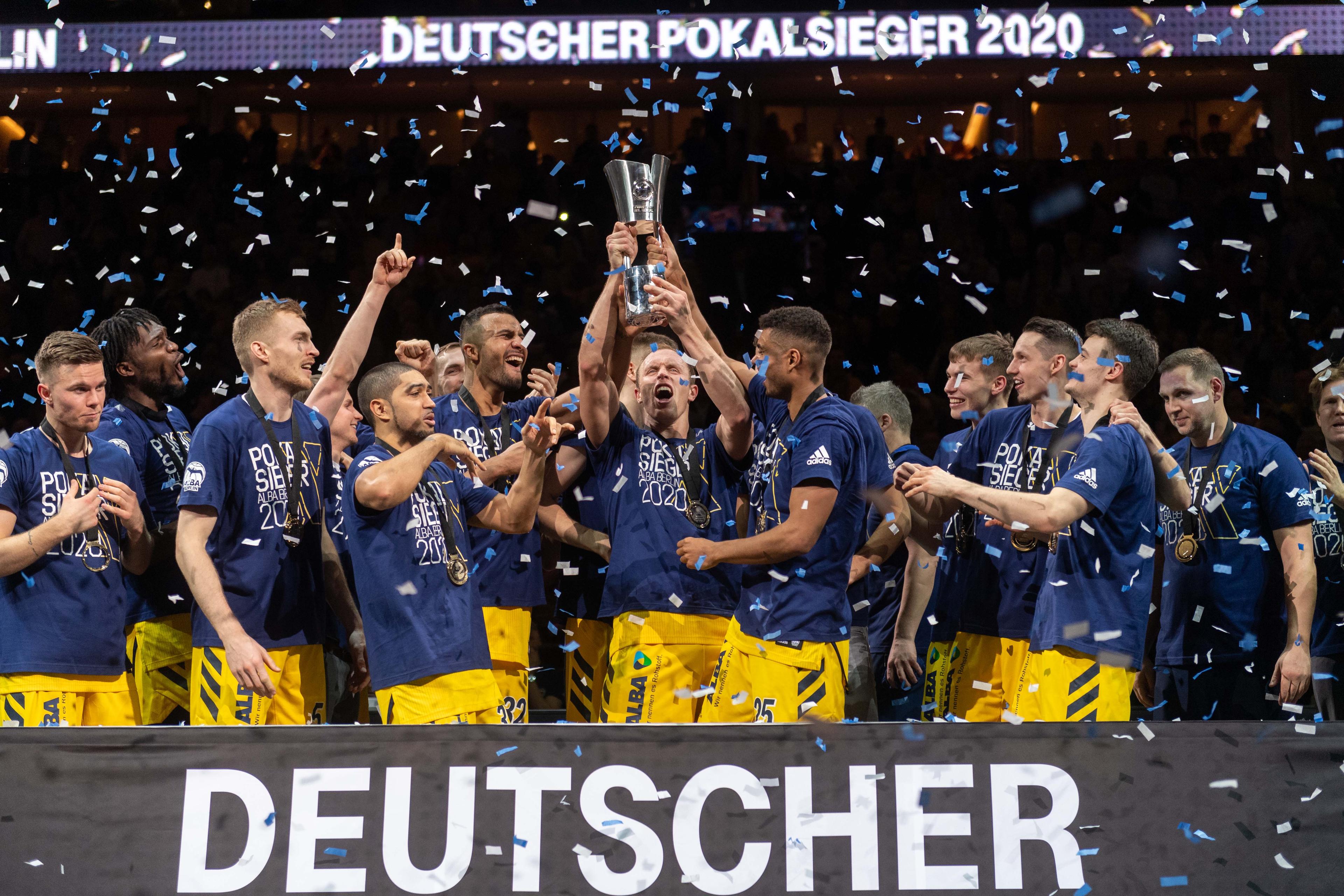 ALBA BERLIN ist nicht nur als amtierender Meister und Ausrichter der Favorit auf den Pokaltitel, sondern die Berliner haben den anderen drei Kandidaten im diesjährigen TOP FOUR eine riesige Erfahrung in diesem Wettbewerb voraus – und könnten Leverkusen als Rekordpokalsieger ablösen.