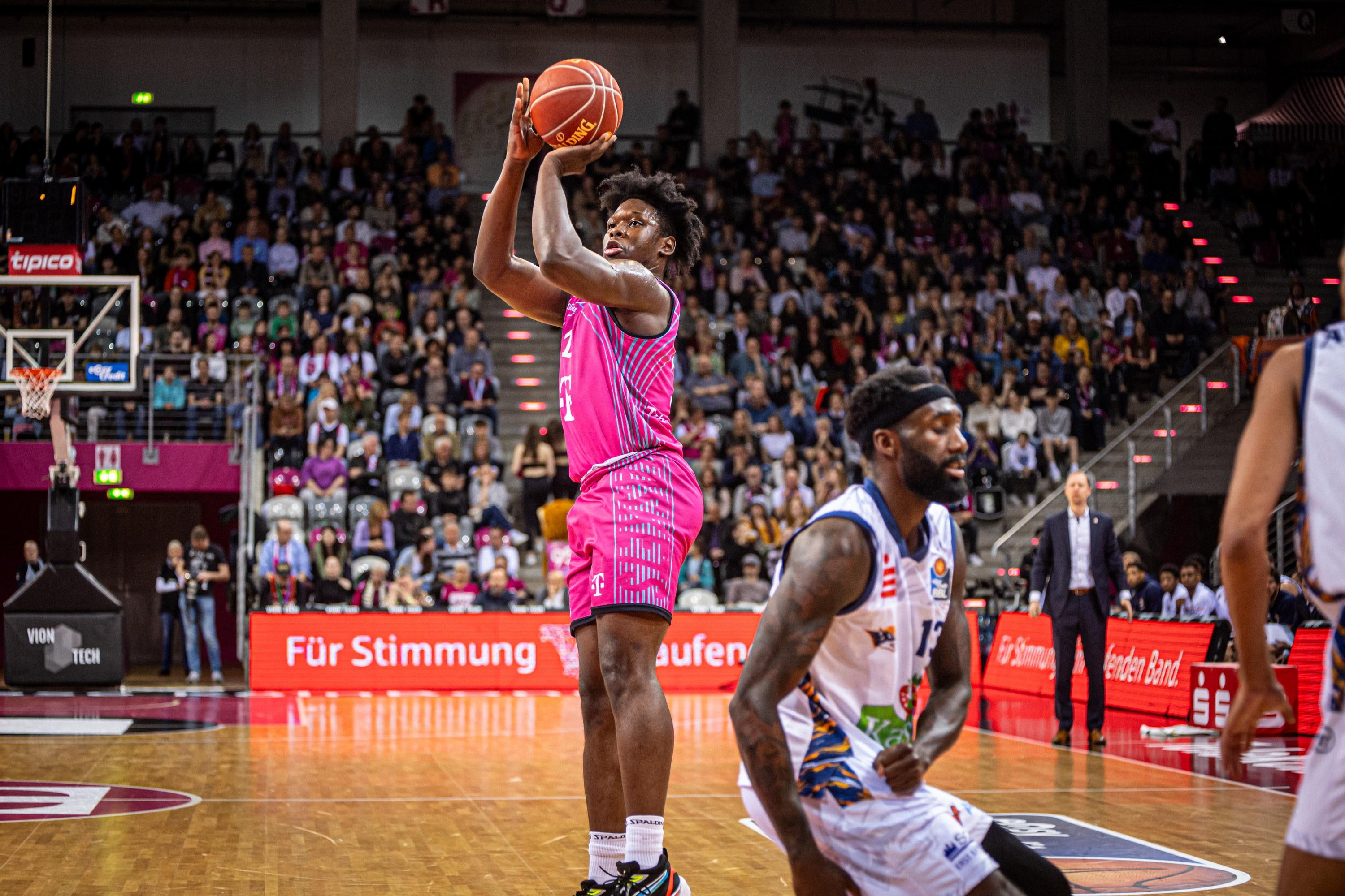 Telekom Baskets Bonn locked up a berth in the Play-Ins and stayed within striking distance of the direct playoffs spots with a convincing 112-89 victory at home over ROSTOCK SEAWOLVES. Brian Fobbs scored 23 points and Harald Frey picked up a double-double of 19 points and 11 assists as Bonn improved to 18-12 with five straight wins at the Telekom Dome. Rostock could not open some breathing room in their battle against relegation with a fourth loss in the last five games for an 8-22 record. Tyler Nelson and Derrick Alston both scored 22 points in the loss.