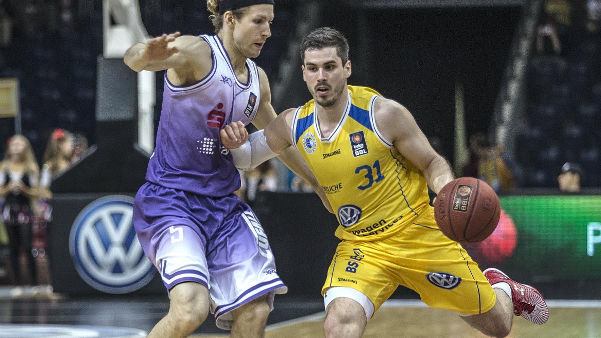 Die BG Göttingen hat den sechsten deutschen Spieler für die Saison 2017/18 verpflichtet. Von den Basketball Löwen Braunschweig wechselt Nicolai Simon in die südniedersächsische Universitätsstadt und erhält einen Einjahresvertrag. 
