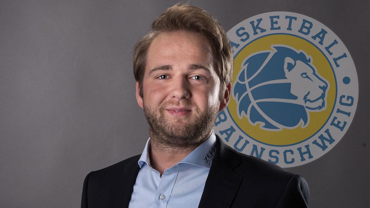 Die Basketball Löwen Braunschweig sind auf der Suche nach einem neuen Geschäftsführer fündig geworden: Ab dem 1. Oktober 2017 übernimmt Sebastian Schmidt diesen Posten beim Braunschweiger easyCredit Basketball-Bundesligisten. 