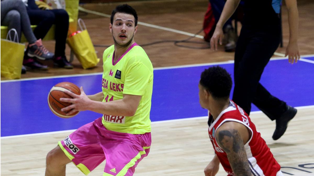 Der Mitteldeutsche Basketball Club hat sich die Dienste von Jovan Novak gesichert. Der 23-jährige Serbe verstärkt die Saale-Städter auf der Spielmacher-Position und wechselt mit sofortiger Wirkung vom polnischen Erstligisten Dabrowa Gornicza nach Weißenfels.