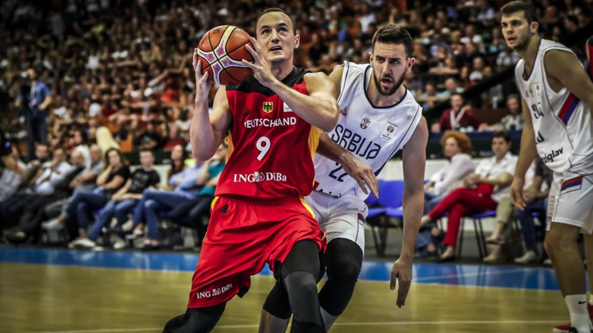Im Interview: Nationalspieler Karsten Tadda von den EWE Baskets Oldenburg spricht über den Auswärtssieg in Serbien
und den pefekten Verlauf der bisherigen WM-Qualifikation: