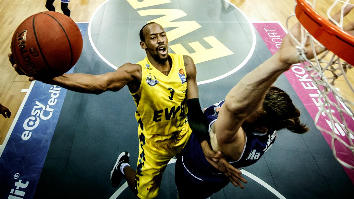 The final week of the easyCredit BBL regular season saw plenty of drama with two rounds of games. In the end, Basketball Löwen Braunschweig locked up the final spot in the playoffs, Eisbären Bremerhaven were relegated to ProA and EWE Baskets Oldenburg’s Will Cummings took home the MVP award.