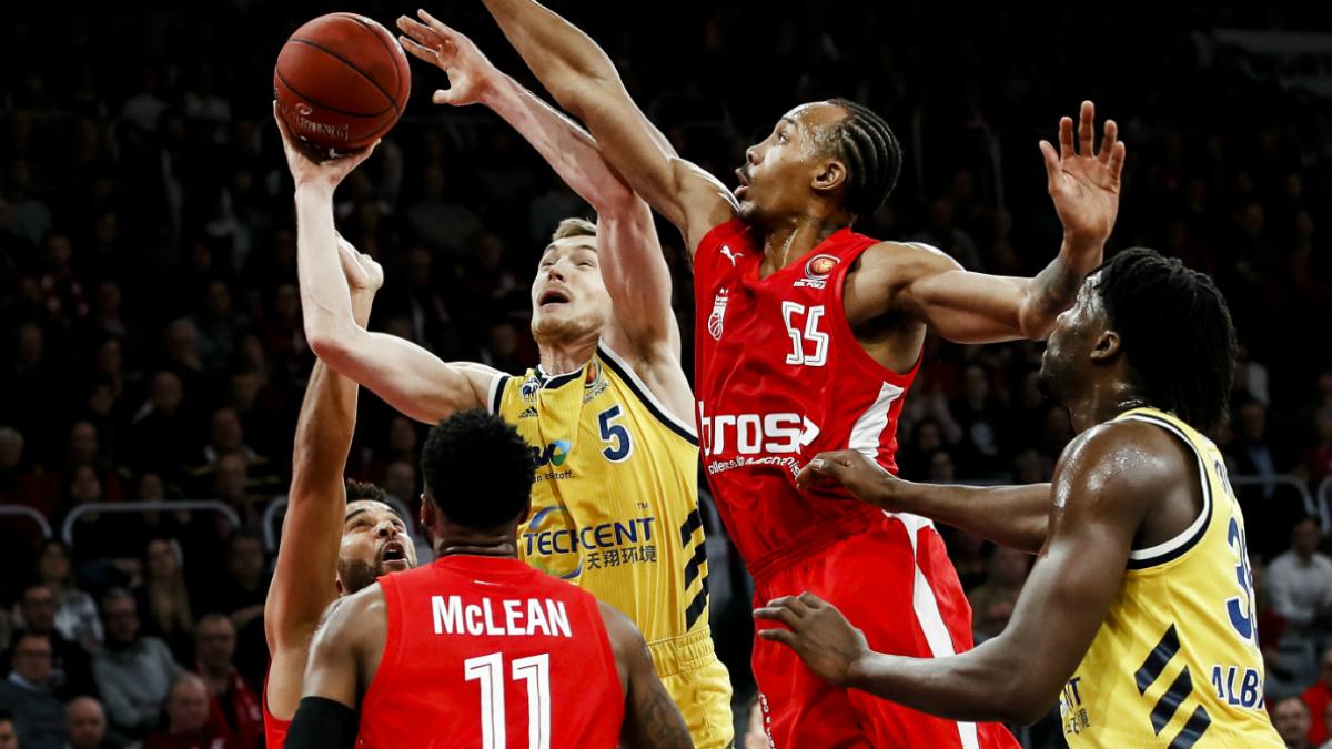 ALBA BERLIN will host the MagentaSport BBL Pokal German Cup final on Feb-ruary 16, 2020 against EWE Baskets Oldenburg after both teams won their semi-finals showdowns. The week also saw undefeated league leaders FC Bay-ern Munich fire their head coach Dejan Radonjic while Basketball Löwen Braun-schweig beat Telekom Baskets Bonn in a battle of struggling teams and Euge-ne Lawrence and Tremmell Darden were both brought back to the easyCredit BBL by former teams.