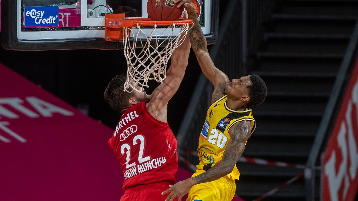 And then there were four: the Semi-Finals of the easyCredit BBL Final Tournament 2020 are set as MHP RIESEN Ludwigsburg will take on ratiopharm Ulm and ALBA BERLIN face off against EWE Baskets Oldenburg. While Ulm and Berlin eased into the Semi-Finals, Ludwigsburg reached the last four by dethroning the two-time reigning champions FC Bayern Munich in a thrilling series and Oldenburg took out Brose Bamberg - meaning for the first time in 11 years the German champion will not be Bayern or Bamberg.